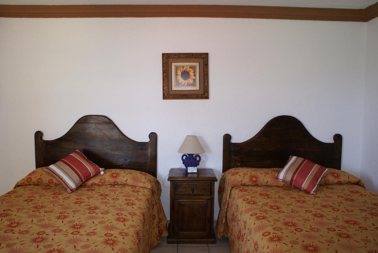 Hotel Los Sauces Villa Del Carbon Rom bilde